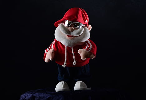 cool old man, funny, cap, sunglasses, christmas time, christmas motif HD wallpaper