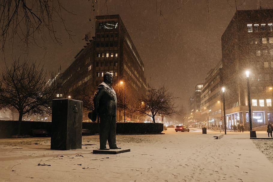 statue near building during nighttime, nature, outdoors, human HD wallpaper
