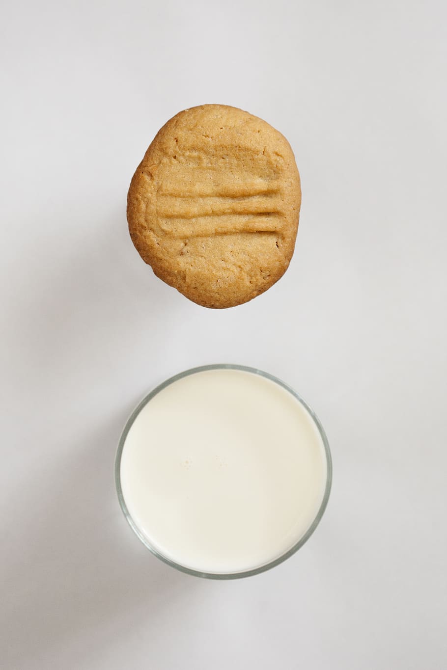 Baked Cookie Near White Liquid in Cup, beverage, close-up, dairy HD wallpaper
