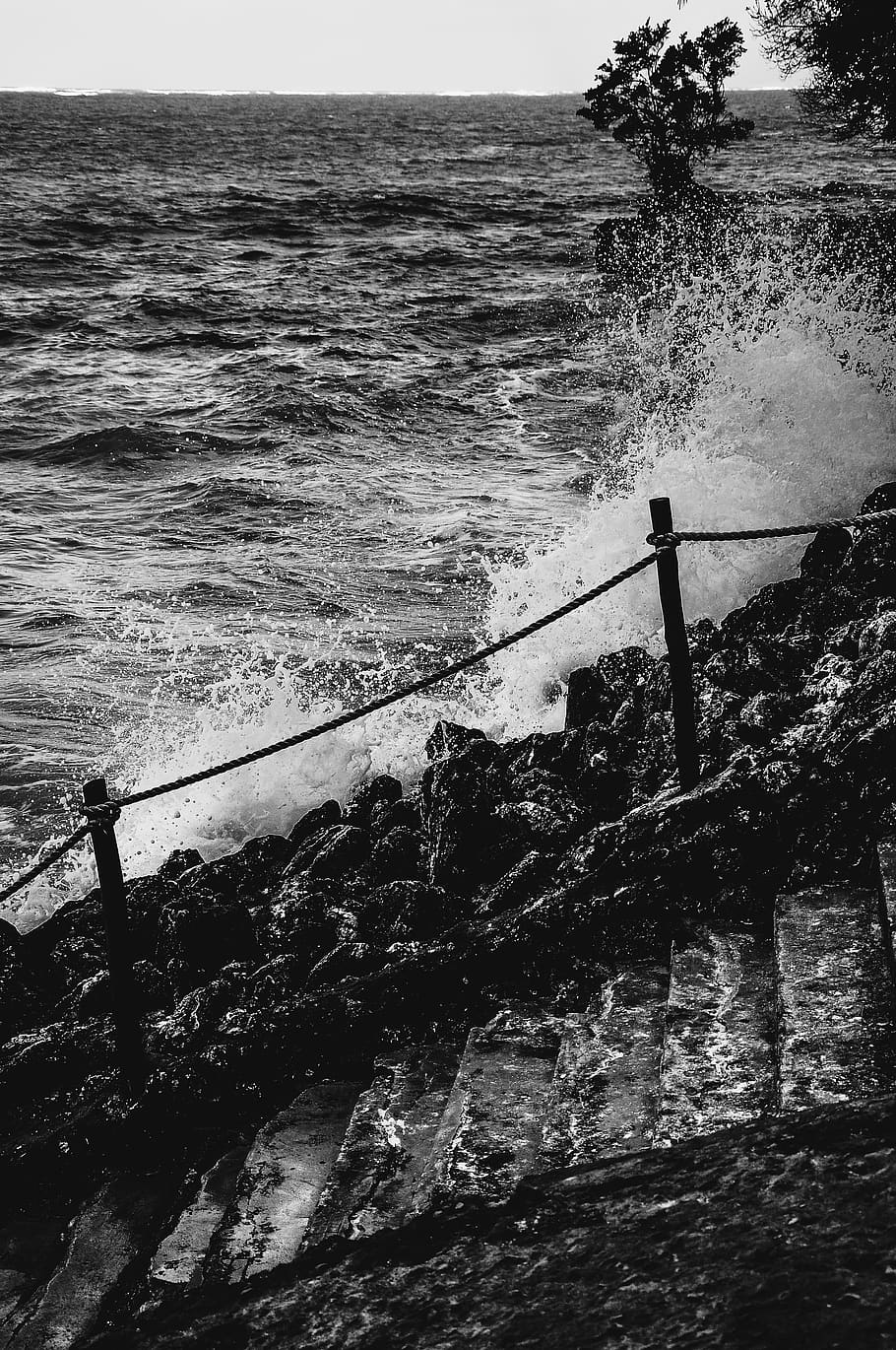 beach, waves, ocean, black and white, b and w, rocks, kenya HD wallpaper
