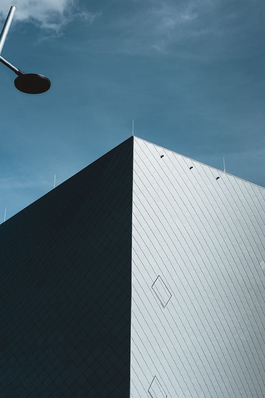 gray concrete building, triangle, architecture, sky, office building HD wallpaper