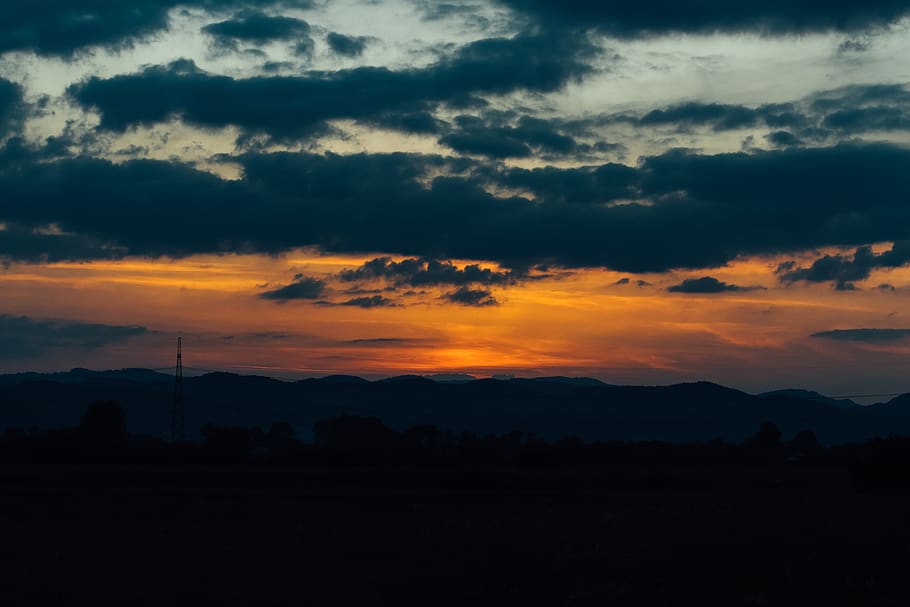 sunset, clouds, field, sky, cloud - sky, silhouette, beauty in nature HD wallpaper