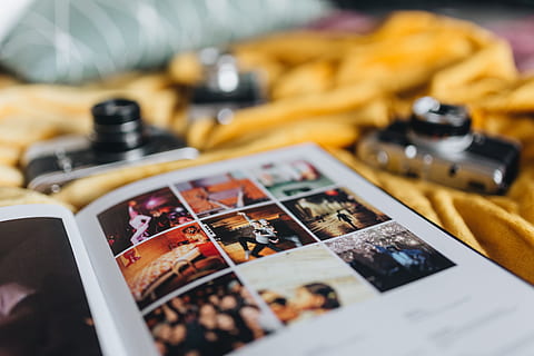 Life on Instagram Book and Vintage Cameras, old, social media HD wallpaper