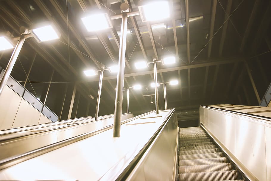 Gray Escalator, architecture, ceiling, empty, lights, perspective HD wallpaper