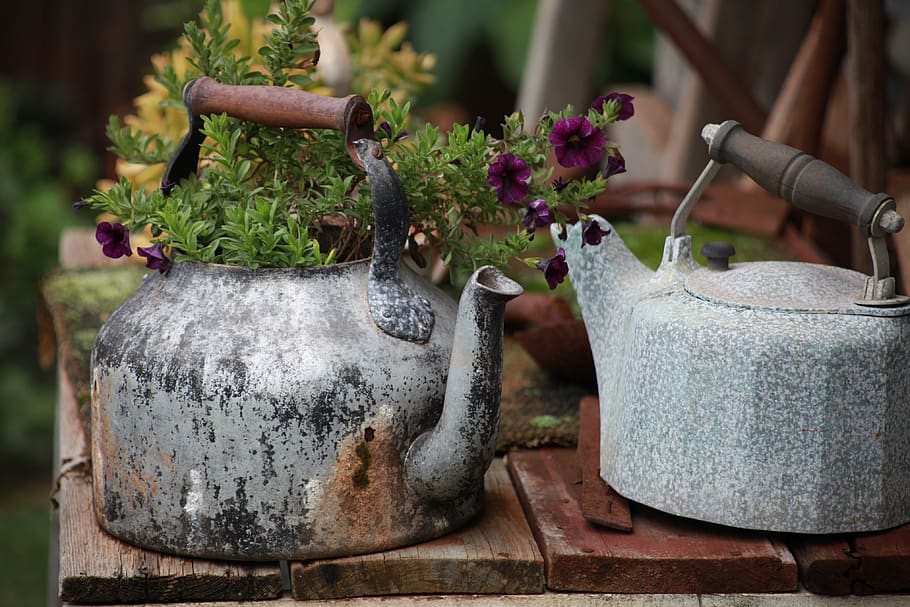 Two Gray Kettles on Table, antiques, beautiful, close-up, container HD wallpaper