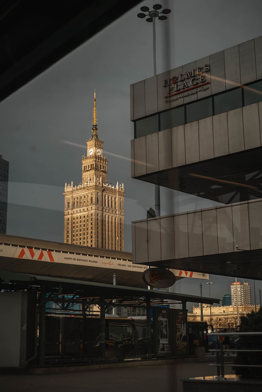 gray tower, building, architecture, city, office building, town HD wallpaper