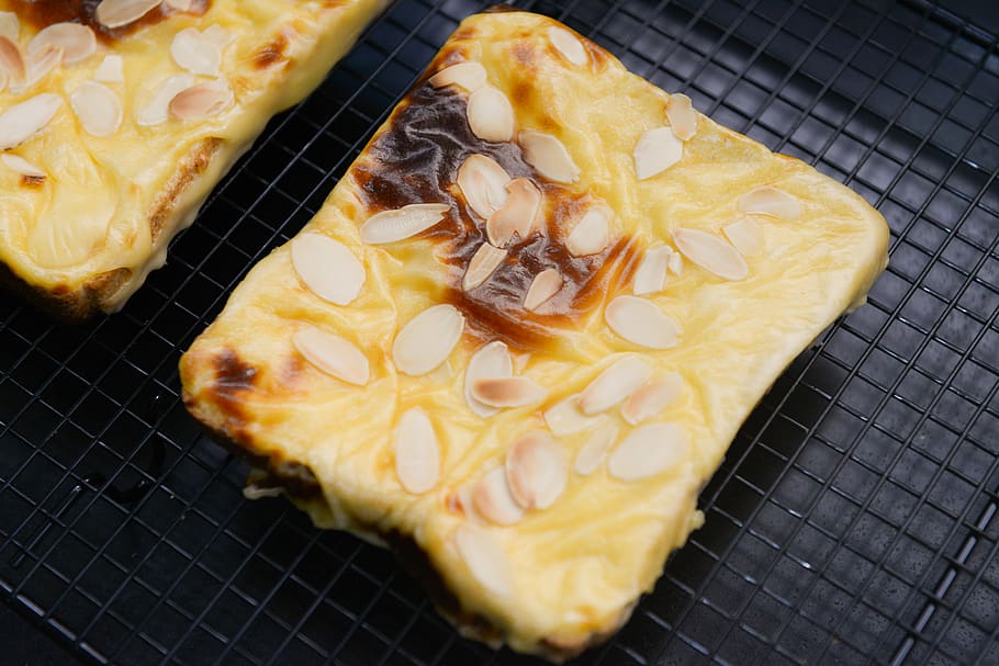Close-up Photography of Pastry, blur, bread, cheese, delicacy HD wallpaper