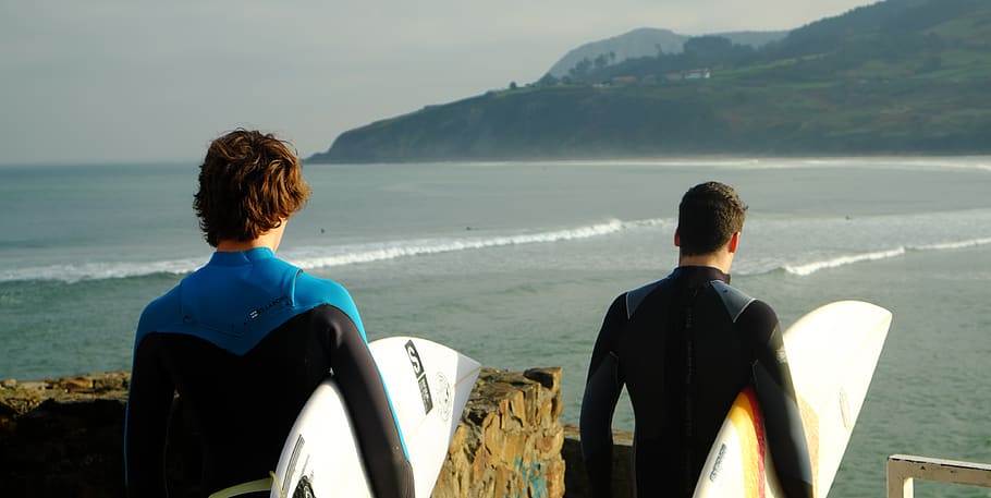 people, man, surf, waves, ocean, sea, beach, vacation, adventure HD wallpaper