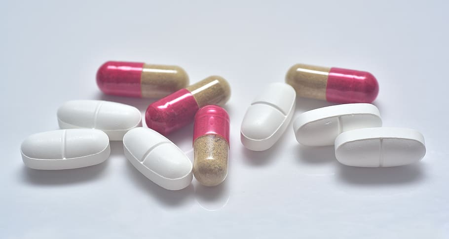 tablets, drug, encapsulate, antibiotics, fork, eat, tablets eating HD wallpaper