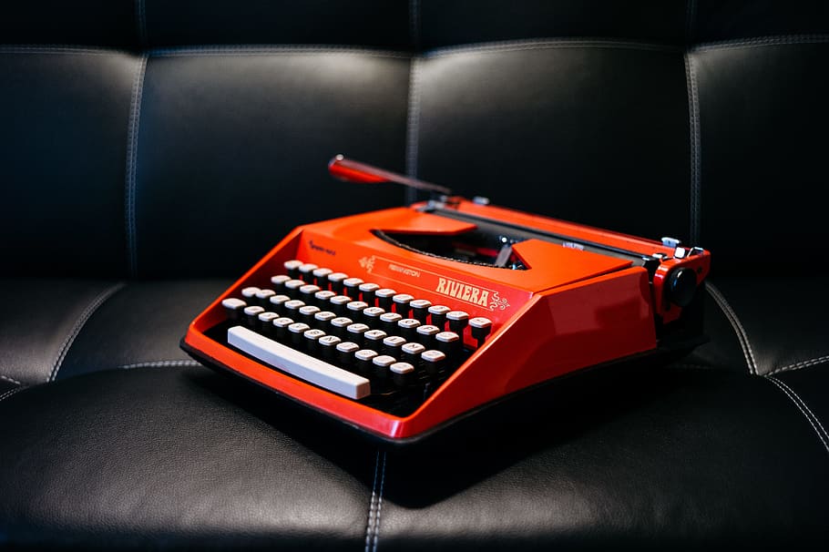 orange electric typewriter, leather sofa, couch, riviera, keyboard HD wallpaper