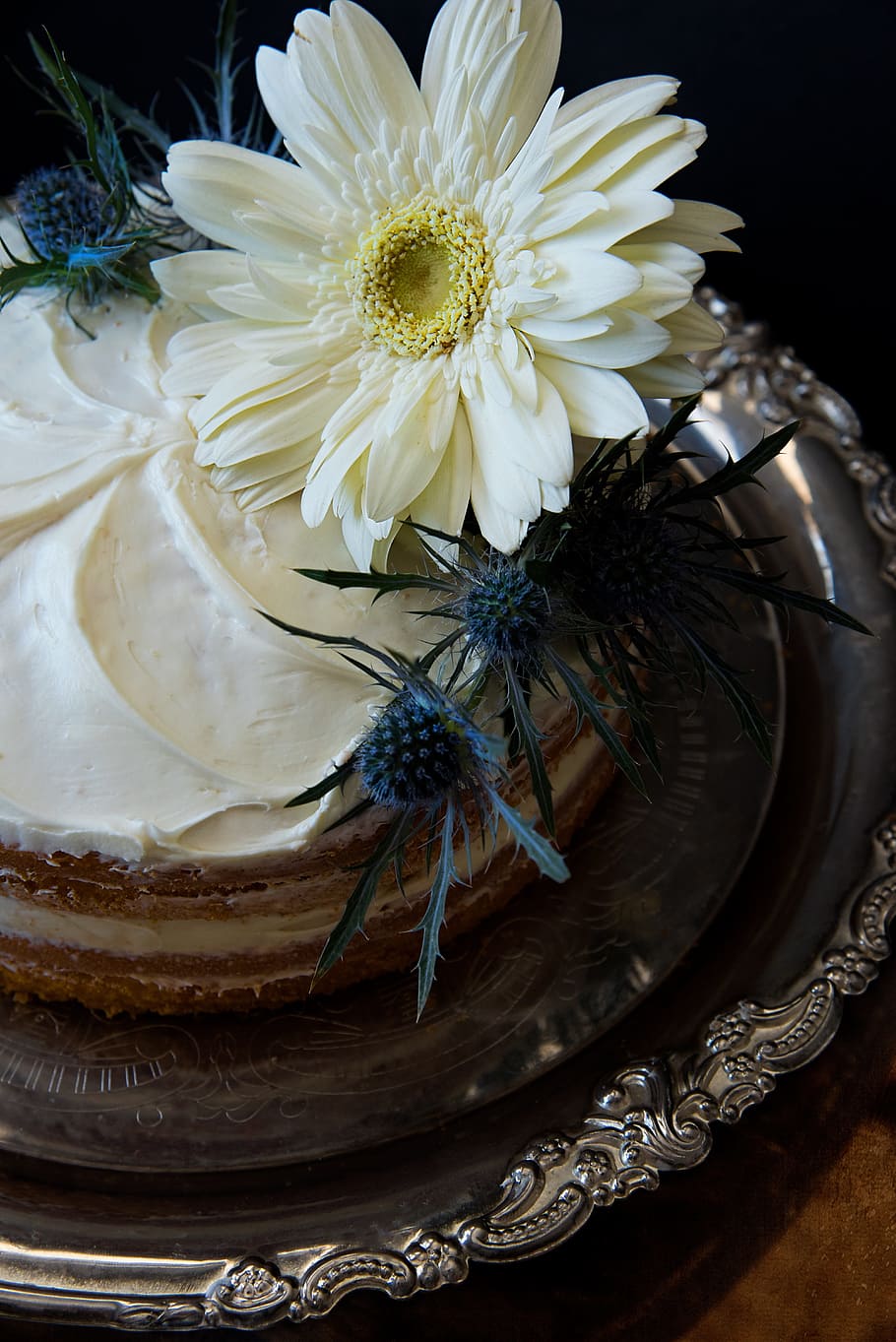 white, cake, flowers, dessert, tasty, bakery, baking, tray HD wallpaper