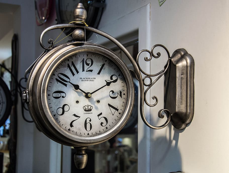 clock, time, hour, hours, minutes, old, watches, indoors, technology HD wallpaper