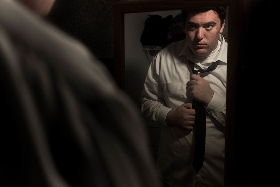 tie, office work, getting ready, mirror, dramatic, depression HD wallpaper