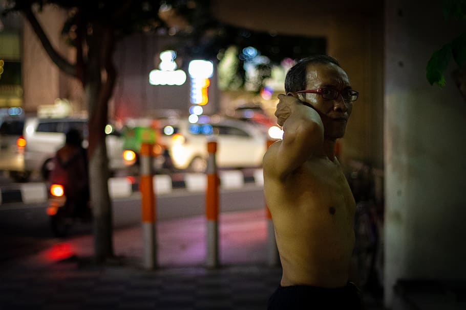 man, strong, muscle, old man, street photography, one person HD wallpaper