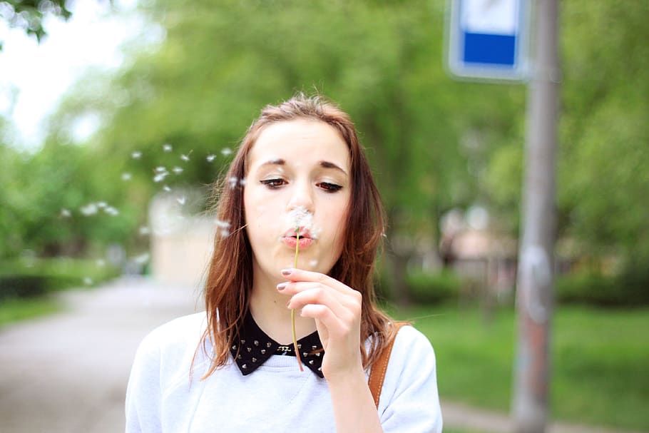 germany, berlin, dandelion, one person, portrait, young adult HD wallpaper
