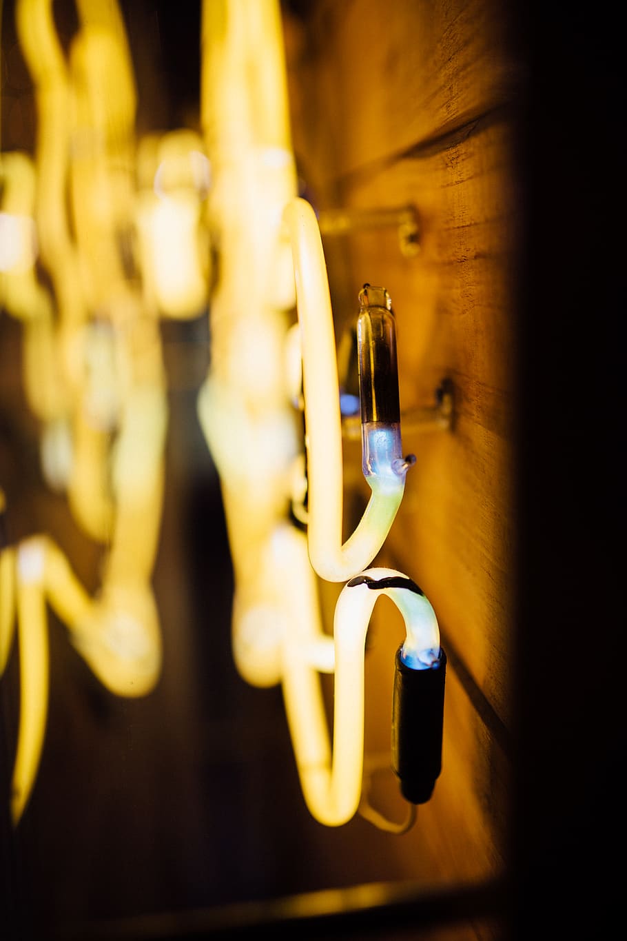 yellow neon sign, indoors, no people, close-up, food and drink HD wallpaper