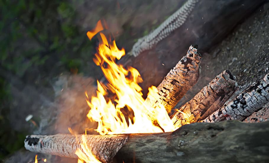 camp, campfire, close, closeup, danger, dangerous, dark, element HD wallpaper