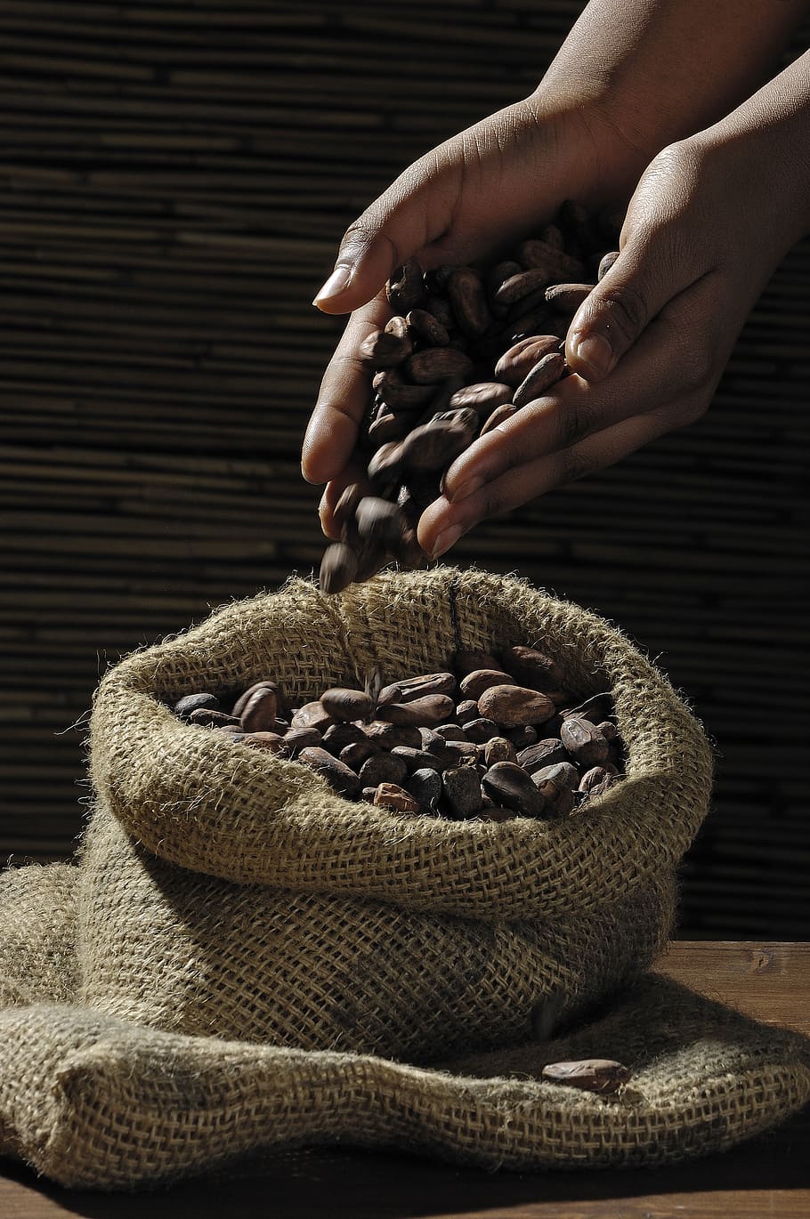 Coffee Bean on Human Hands and Sack, caffeine, coffee beans, human body part HD wallpaper
