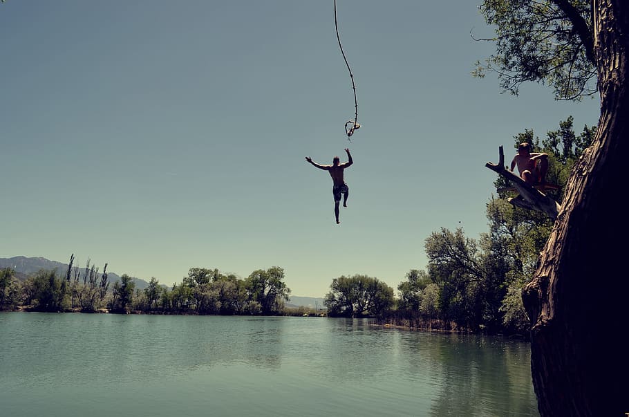 man, jump, water, river, splash, friends, joy, enjoy, happy HD wallpaper