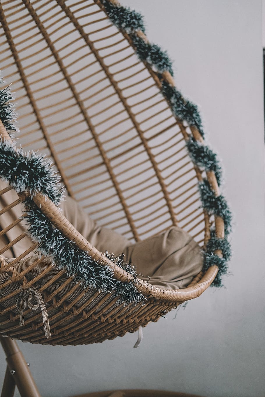 empty hanging chair, indoors, no people, close-up, art and craft HD wallpaper
