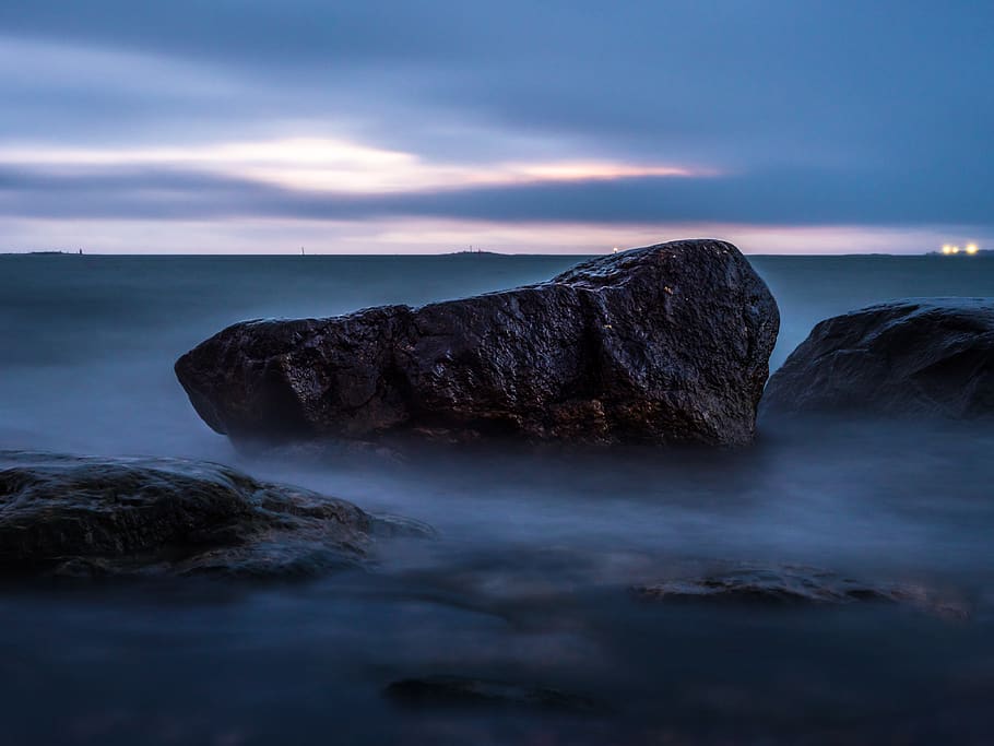 gray rock formation, water, sea, sky, scenics - nature, beauty in nature HD wallpaper