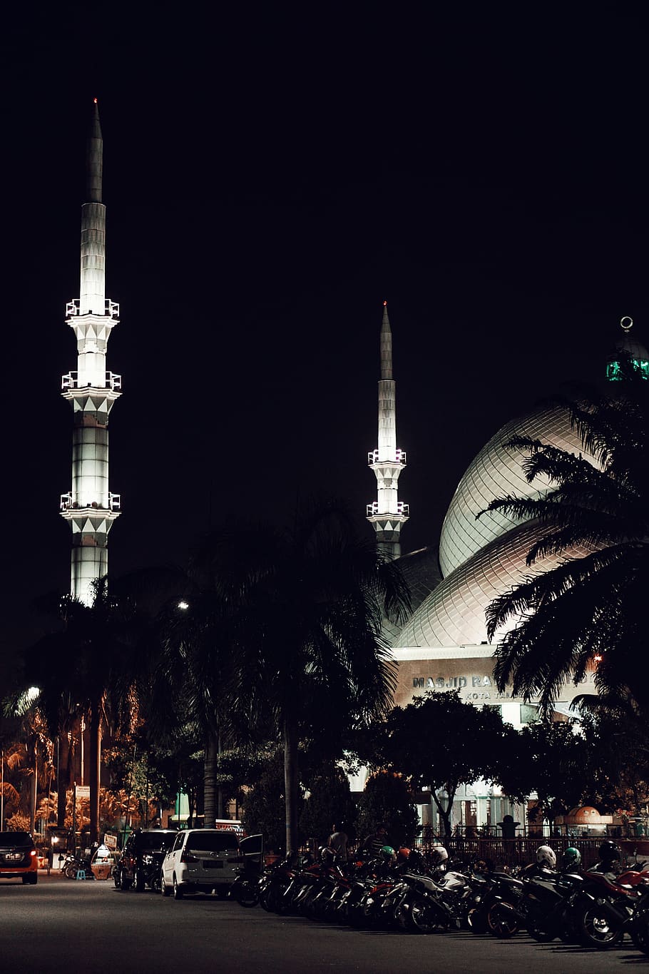 Minarets Lit Up at Night, architecture, building, city, evening HD wallpaper