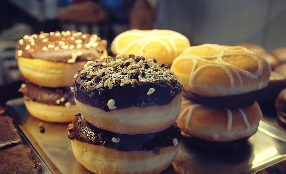 donuts, bakery, dessert, icing, sweets, treats, food, food and drink HD wallpaper
