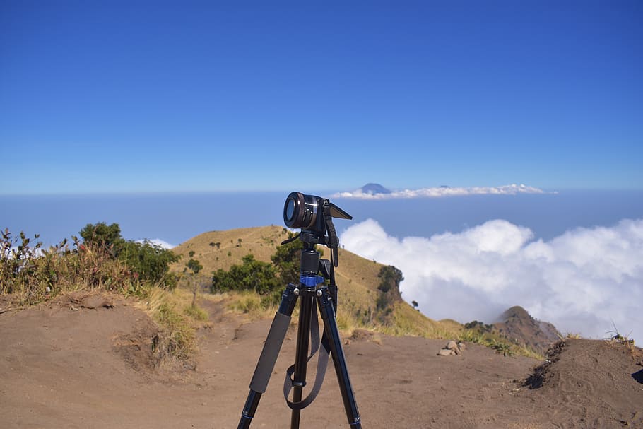 tripod, peak, top, summit, mountain, merbabu, indonesia, mountaineering HD wallpaper