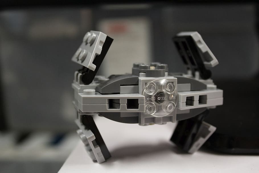 grey plastic toy, united states, mason city, ia, robot, star wars HD wallpaper