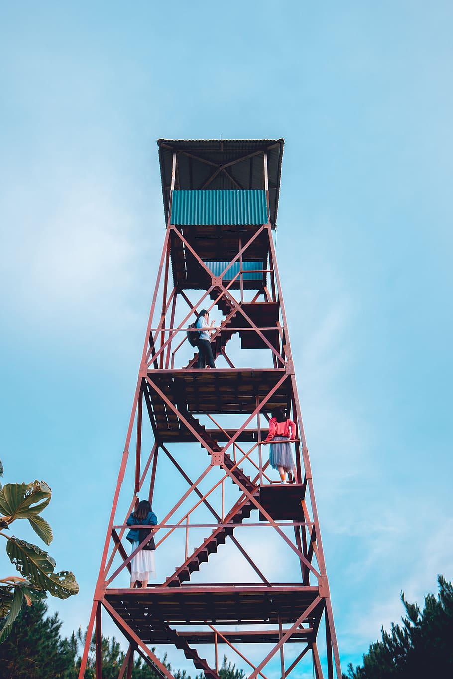 People on Watch Tower, architecture, daylight, high, low angle shot HD wallpaper