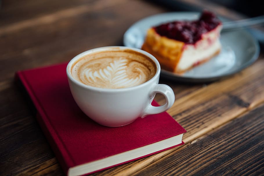 Latte Art On Book Photo, Flatlay, Restaurant, food and drink HD wallpaper