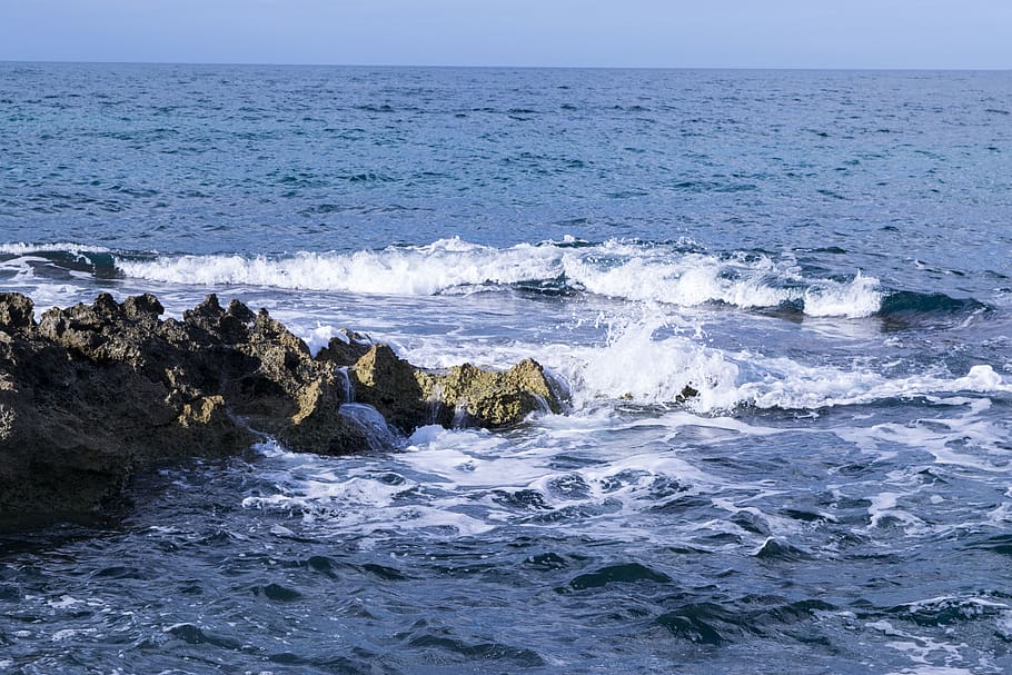 italy, savelletri, sea, water, motion, wave, horizon over water HD wallpaper