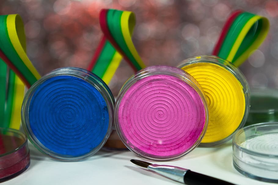 make up, carnival, fool-time, streamer, brush, multi colored HD wallpaper