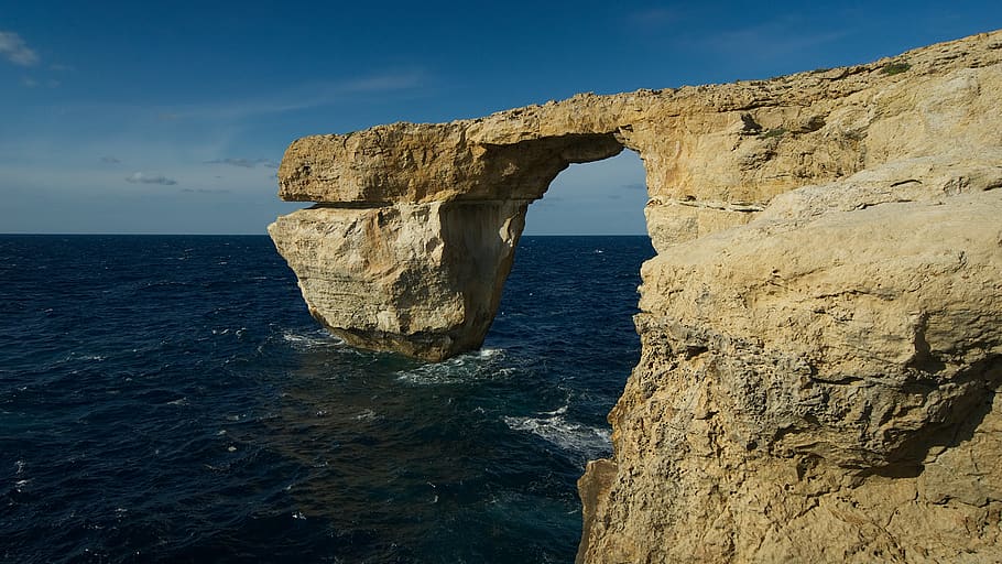 malta, window, sandstone, arch, coast, blue, ocean, sea, rock HD wallpaper