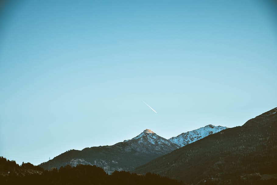 Gray Rock Mountain, adventure, background image, daylight, desktop wallpaper, HD wallpaper