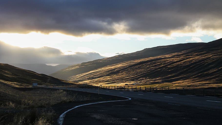 iceland, valley, light, sunset, ring road, roadtrip, landscape HD wallpaper