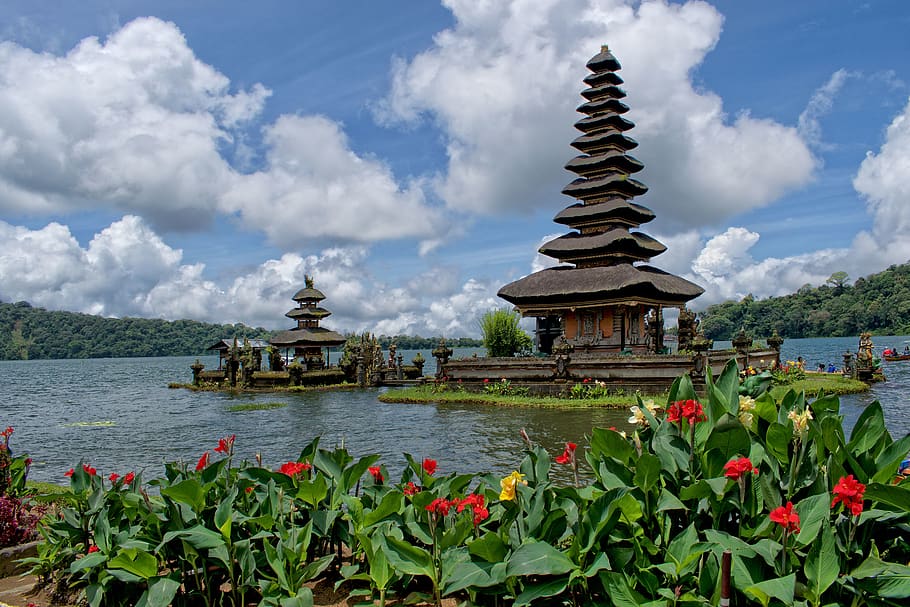 indonesia, ulun danu beratan temple, hindu, bali, religion