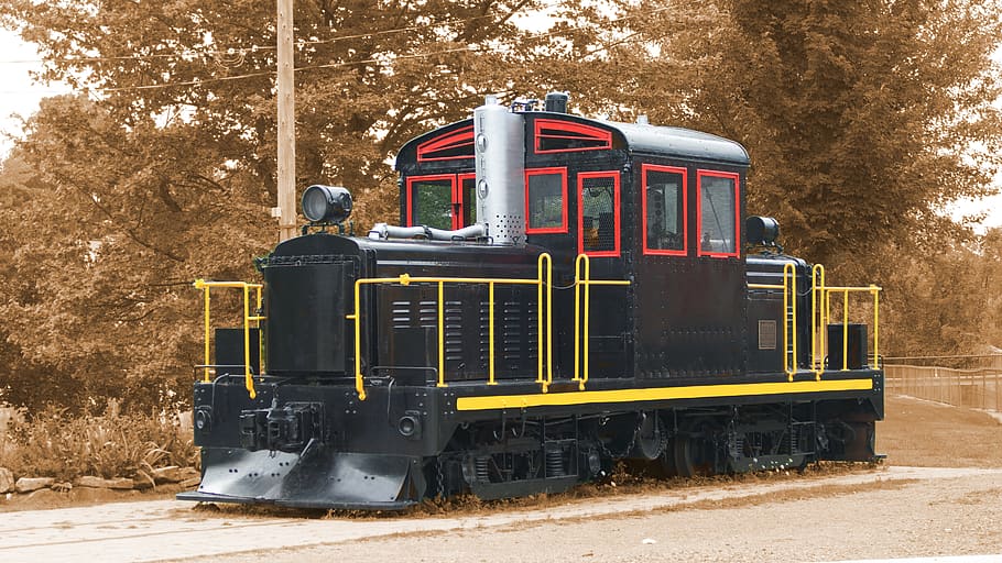 black train, engine, 2 king st e, gananoque, canada, motor, machine HD wallpaper