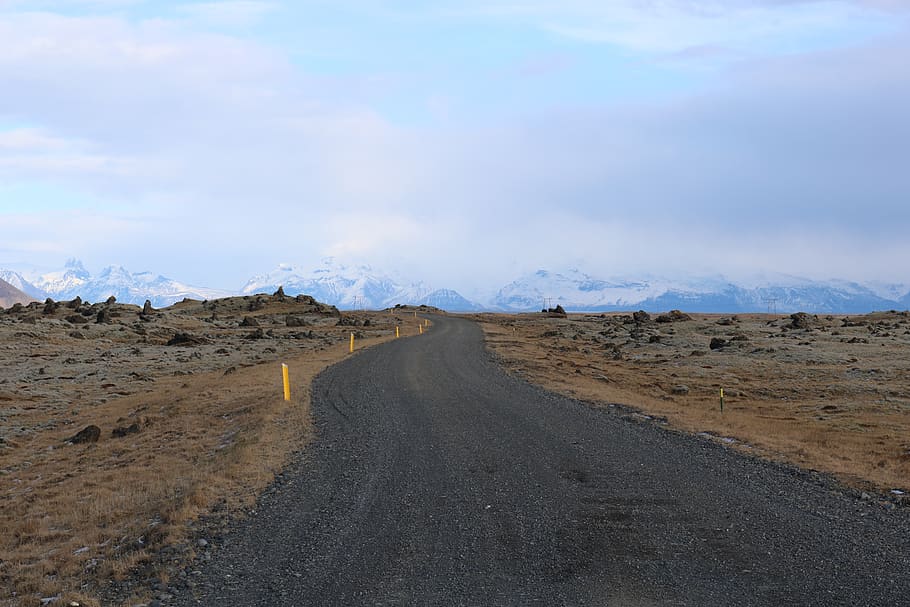 wide road under blue sky, gravel, dirt road, asphalt, tarmac HD wallpaper