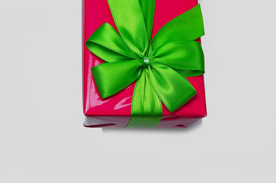 Gift Box Covered With Green Bow, ribbon, green color, studio shot HD wallpaper