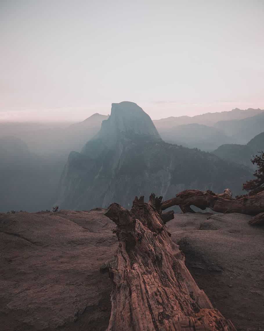brown log during daytime, sky, mountain, tranquil scene, beauty in nature HD wallpaper