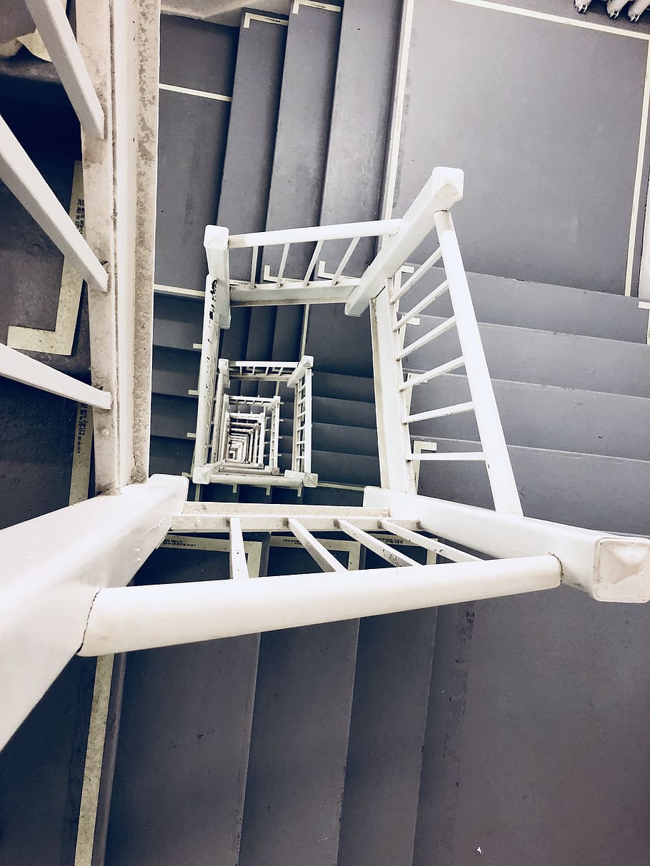 stairs, stairwell, repeating, height, down, downward, escape HD wallpaper
