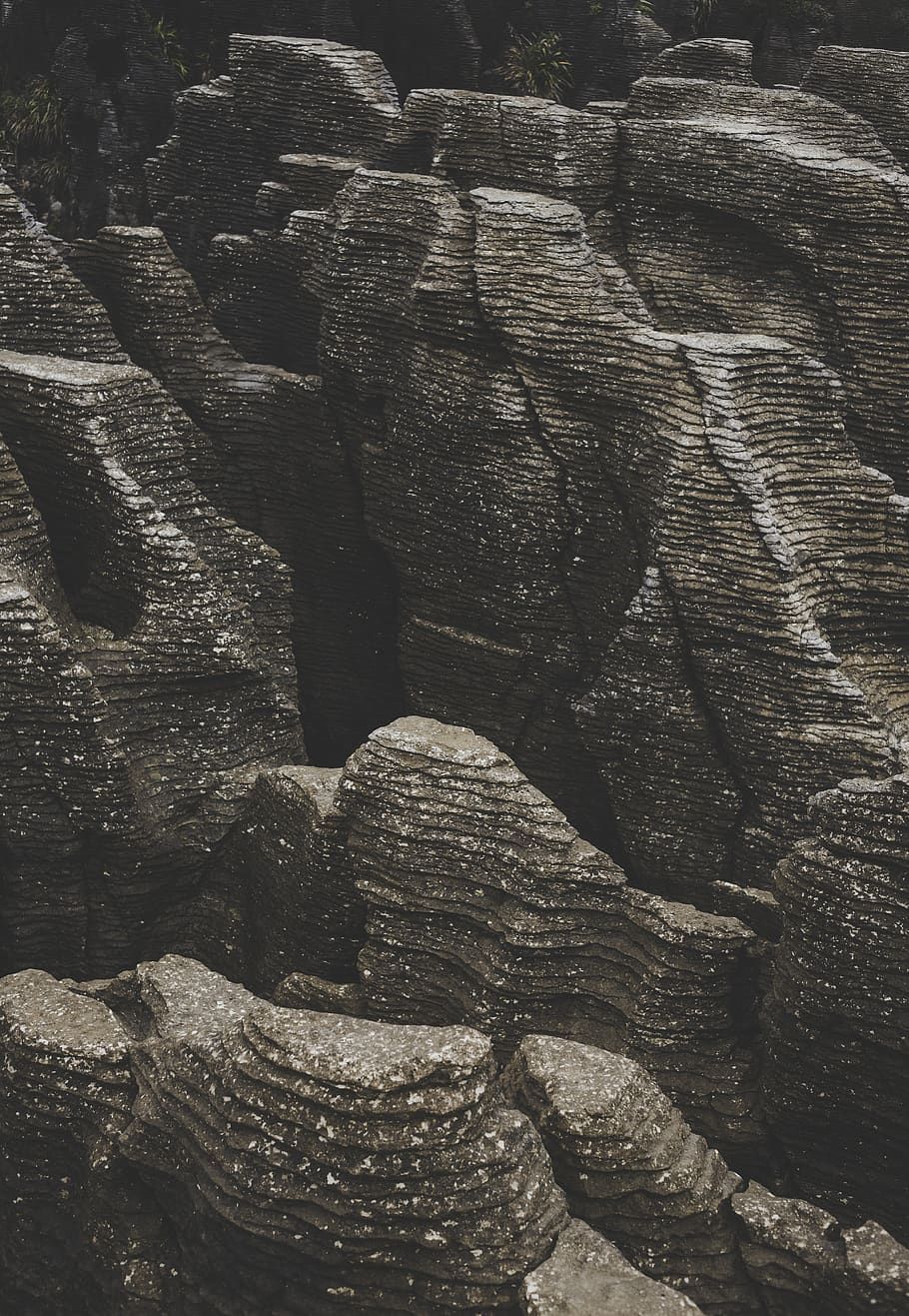gray rock formation, no people, backgrounds, day, full frame HD wallpaper