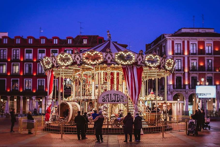 Group of People Standing at the Front of Carousel, architecture HD wallpaper