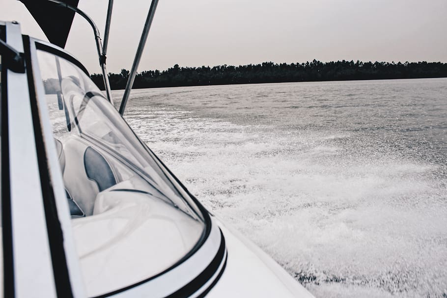 white cruiser boat on body of water during daytime, vaal marina, HD wallpaper