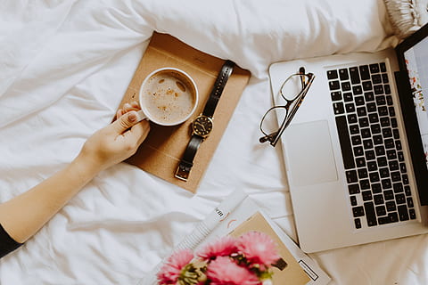 Morning coffee in bed. Working in bed, home office, bed office HD wallpaper