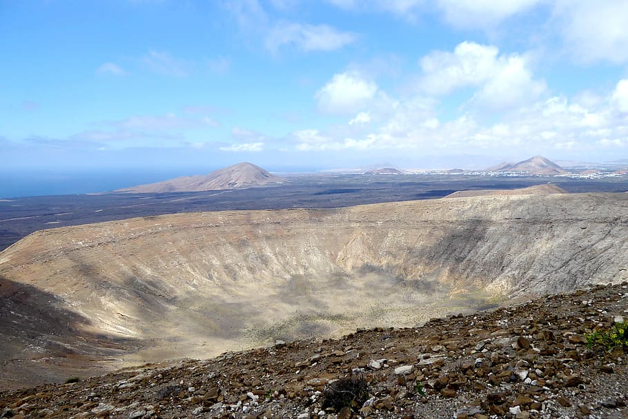 HD wallpaper: lanzarote, volcano, crater, canary islands, volcanic ...