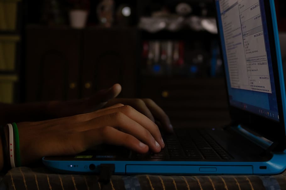 Person Typing on Laptop Computer, blue, blurred background, close -up HD wallpaper