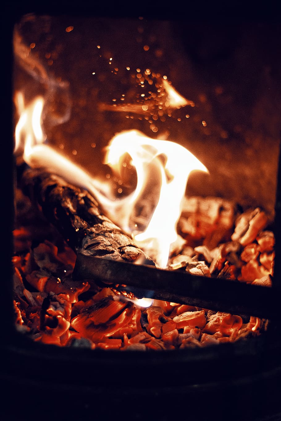 bonfire screengrab, flame, burning, heat - temperature, fire - natural phenomenon HD wallpaper