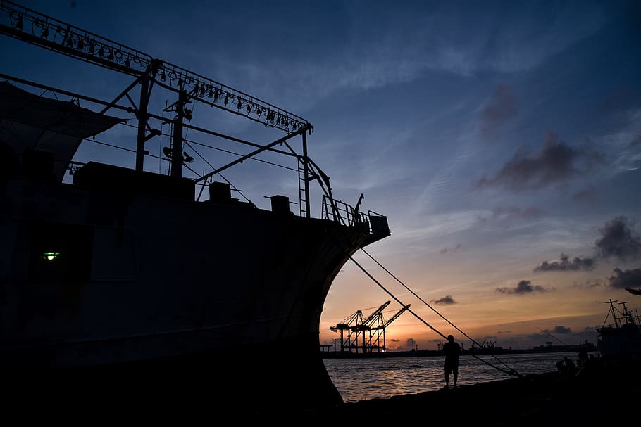 Silhouette Of Ship Docked , harbor, harbour, ocean, pier, port HD wallpaper